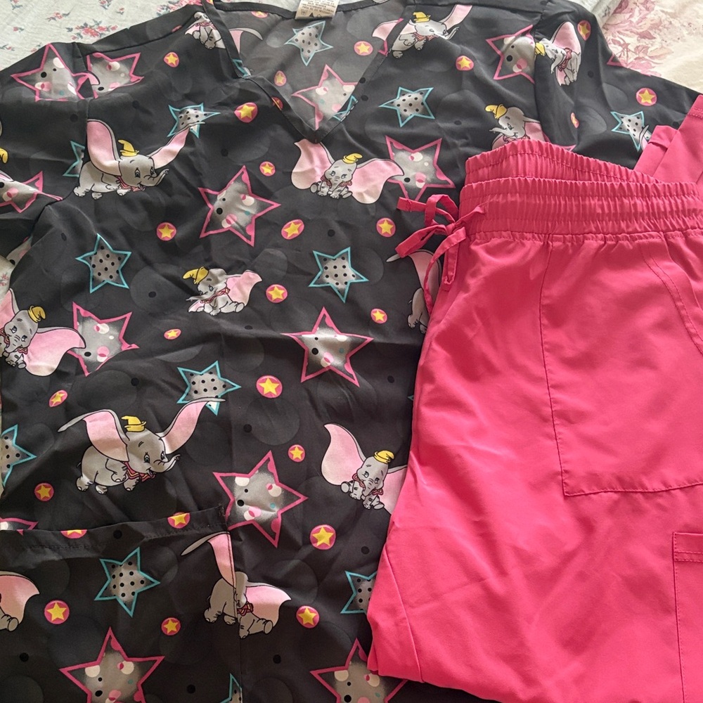 Disney Dumbo Scrub Set - Black and Pink
